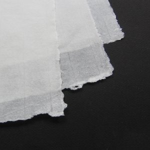 Offwhite Pale, Antique laid, Guarding tissue 25 g/m²