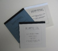 Catalogue, papiers de garde colorés